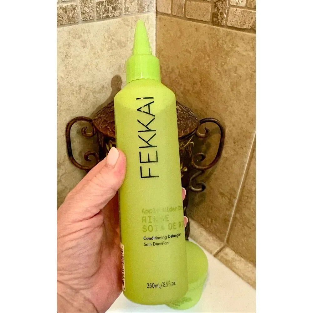 FEKKAI -NWT 3-Piece Apple Cider Detox Hair Care Products/Shampoo,  Rinse & Scrub